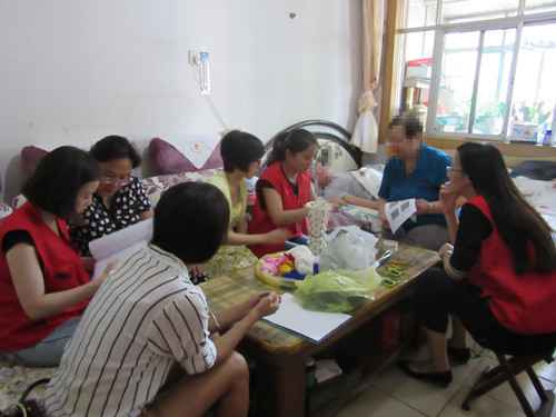 社工助力,编织彩色年华.jpg 社工助力,编织彩色年华.jpg