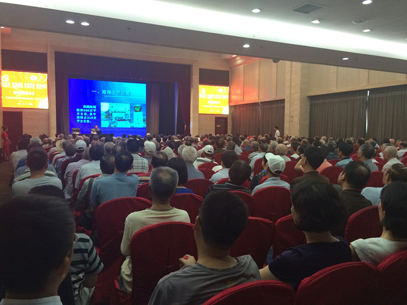 铭记历史 弘扬传统 壮我军威 爱我中华