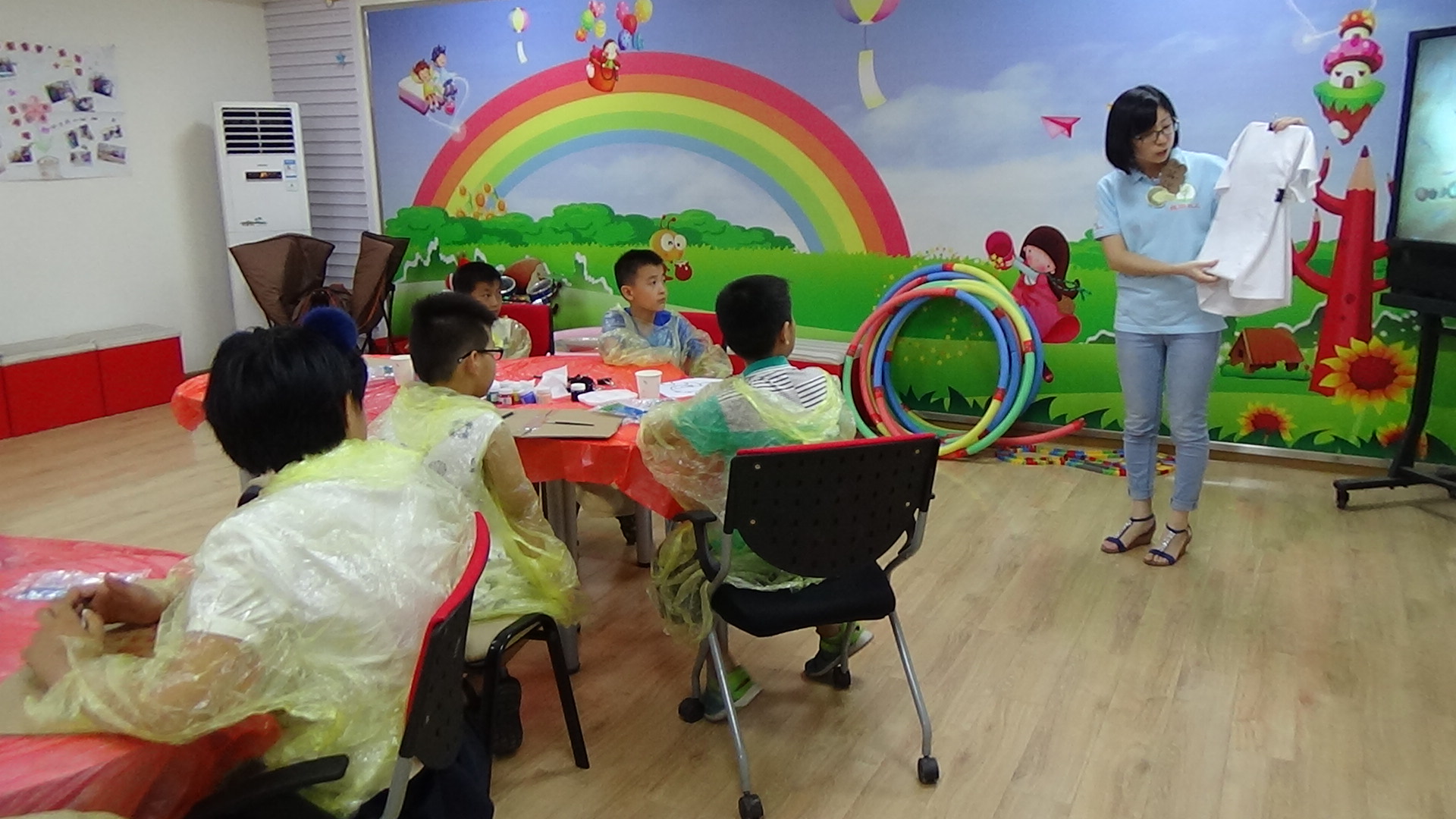 创作无处不在 ——“小松鼠画室”小组活动圆满结束