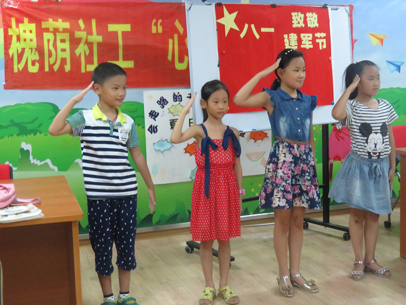 致敬建军节_副本.jpg