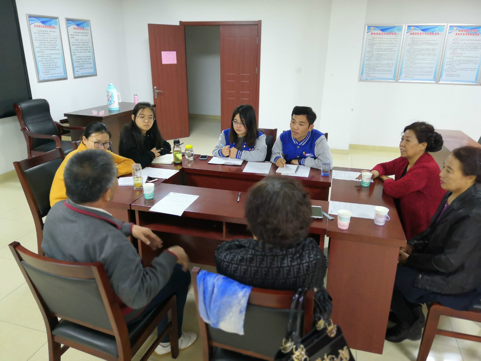 社工回应社区骨干问题_看图王_meitu_1.jpg 社工回应社区骨干问题_看图王_meitu_1.jpg