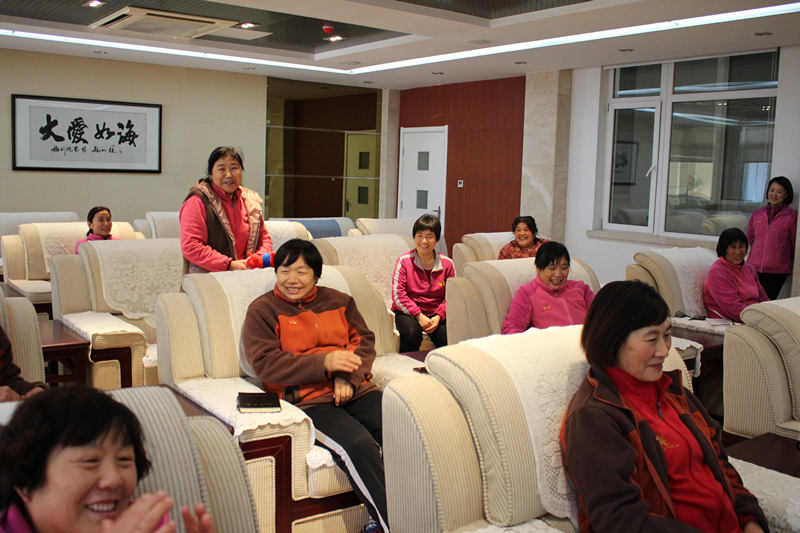 热身活动2.jpg 热身活动2.jpg