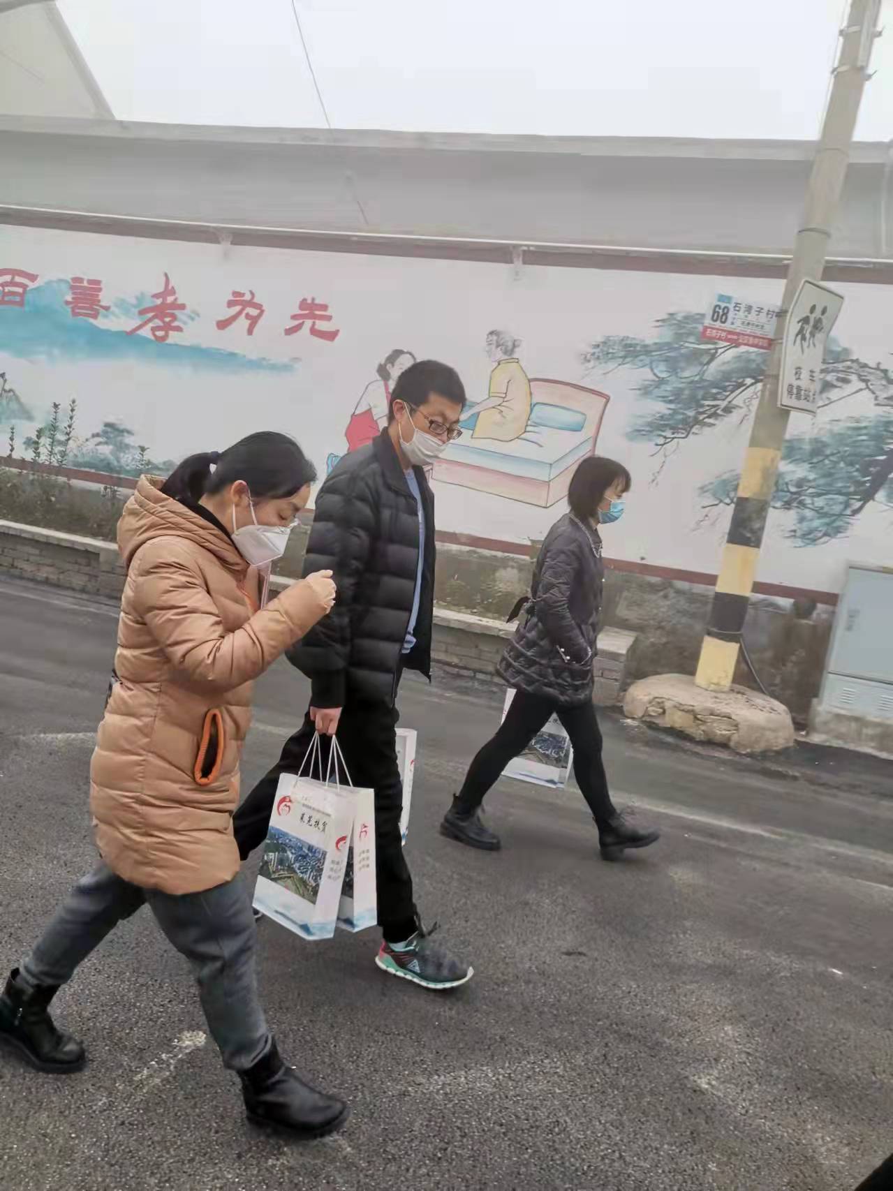 9c03f17f5688c76752760e5eef3c3e9.jpg 9c03f17f5688c76752760e5eef3c3e9.jpg