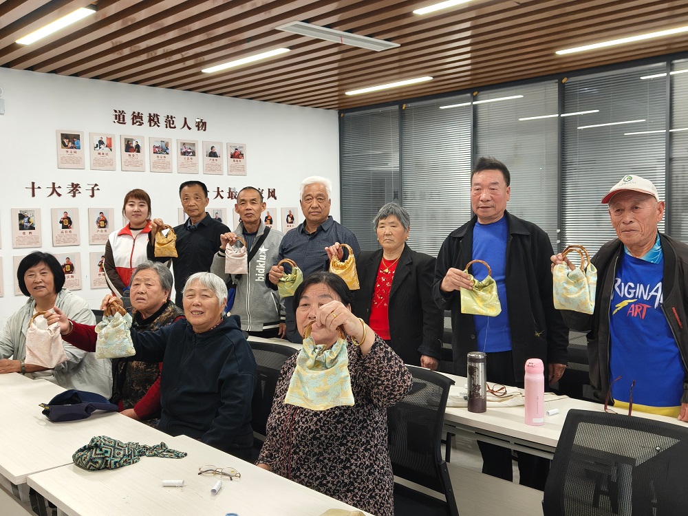 76963dbc1be3f05bf8feabe6c4fa16b - 副本.jpg